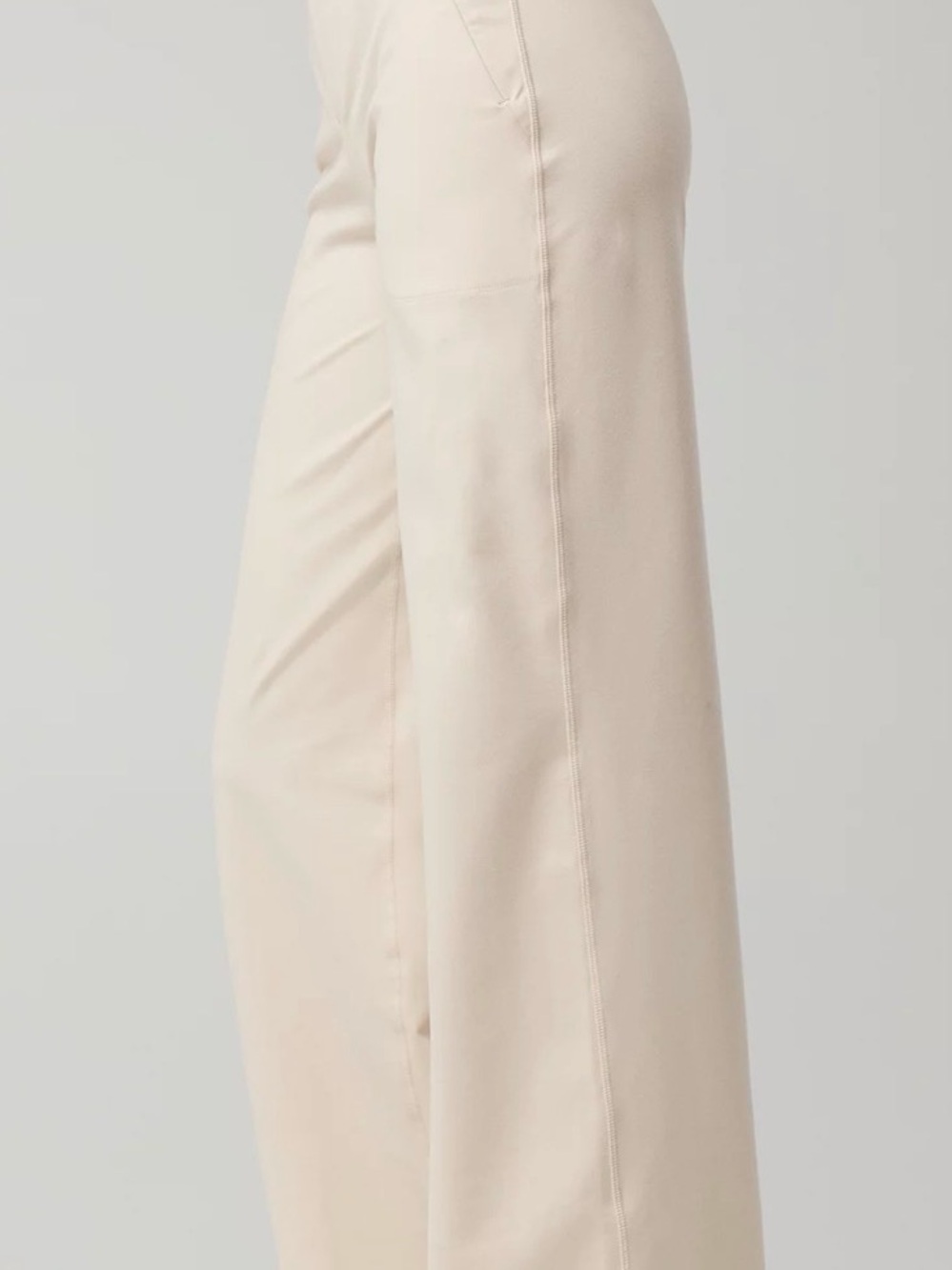 OFFLINE By Aerie The Hugger Trouser in the Colour Cake Batter
